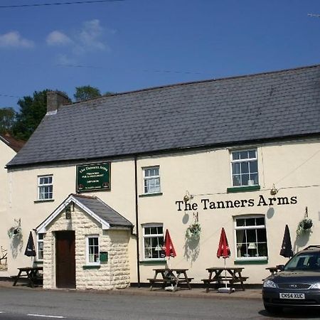 The Tanners Arms Hotel Devynock Luaran gambar